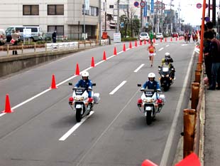 先頭は日本選手でした。