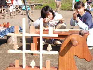 今年は輪ゴム鉄砲が大人気